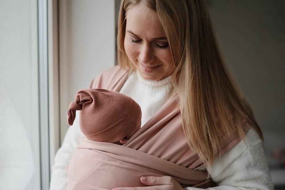 10 Benefits of Baby Wearing - Pudgy Fingers