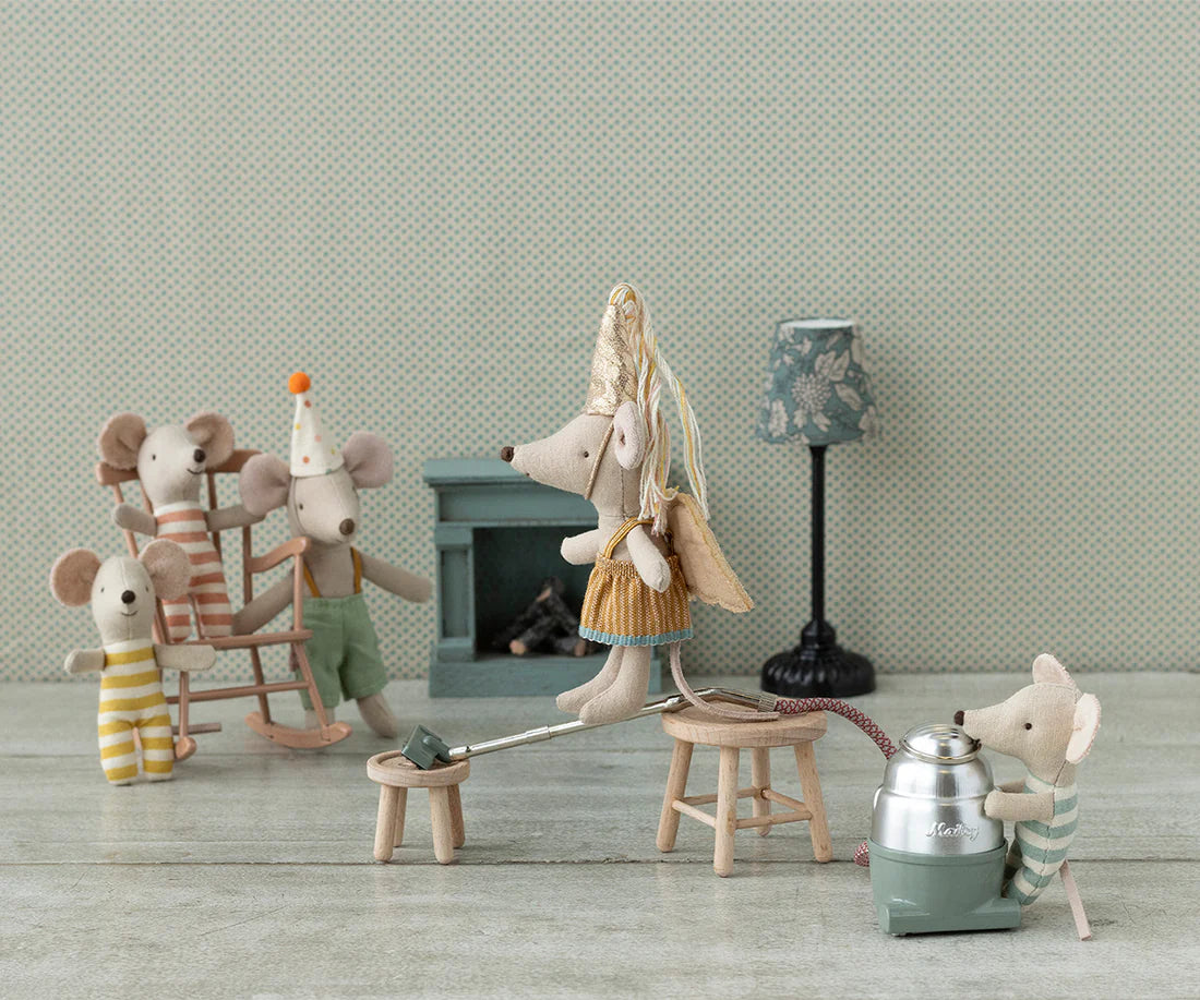 Maileg Triplets, Baby mice in matchbox