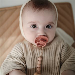 Mushie Silicone Pacifier Clip - Hera Blush