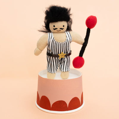 Holdie Circus Folk, Samson the Strongman