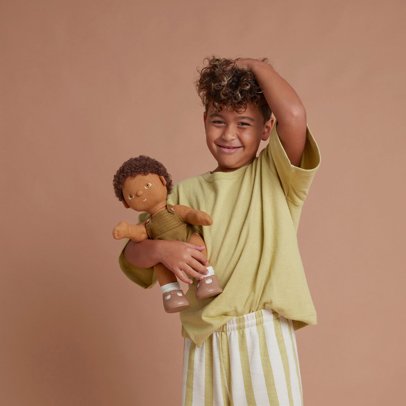 Dinkum Dolls, Button