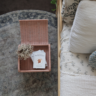 Petal Storie Stool, Seashell Pink