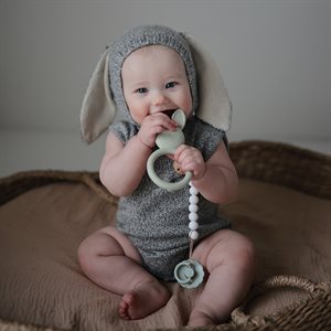 Mushie Silicone Pacifier Clip - Hera Shifting Sands