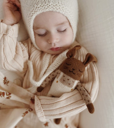 BUNNY KNIT TOY - ECRU OVERALLS