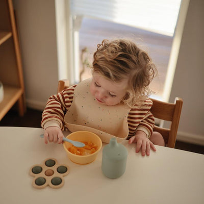 Flower Press Toy (Dried Thyme/Natural/Shifting Sand) - Pudgy Fingers